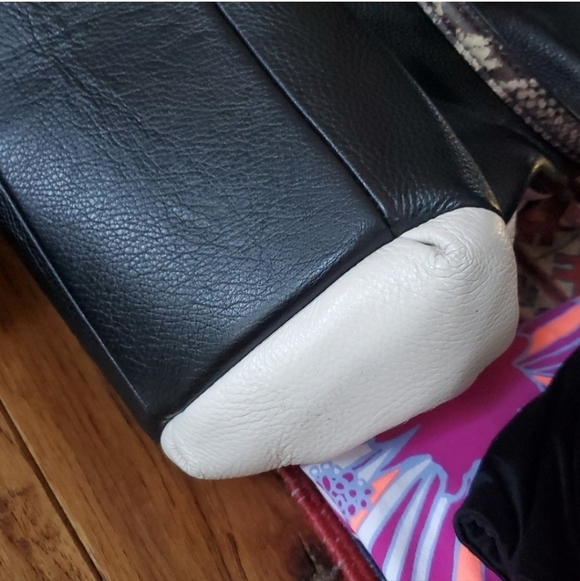 Coach Phoebe exotic trim hobo bag - Picture 8 of 16